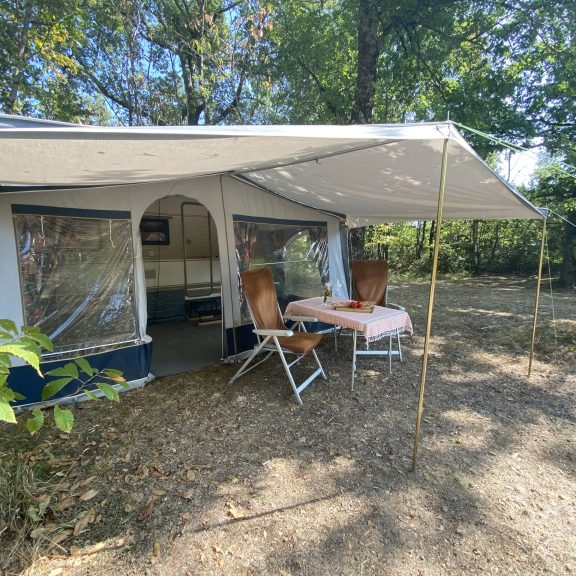 Ontspannen in de schaduw